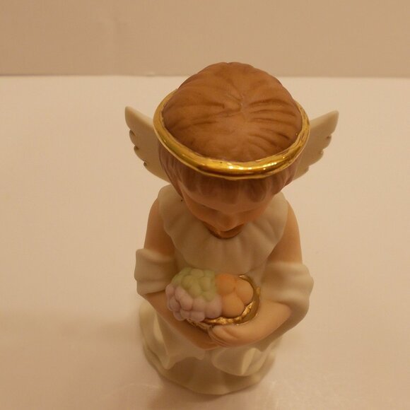 Porcelain Guardian Angel Figurine Gold Halo 4.5in. Tall NEW - Picture 6 of 8